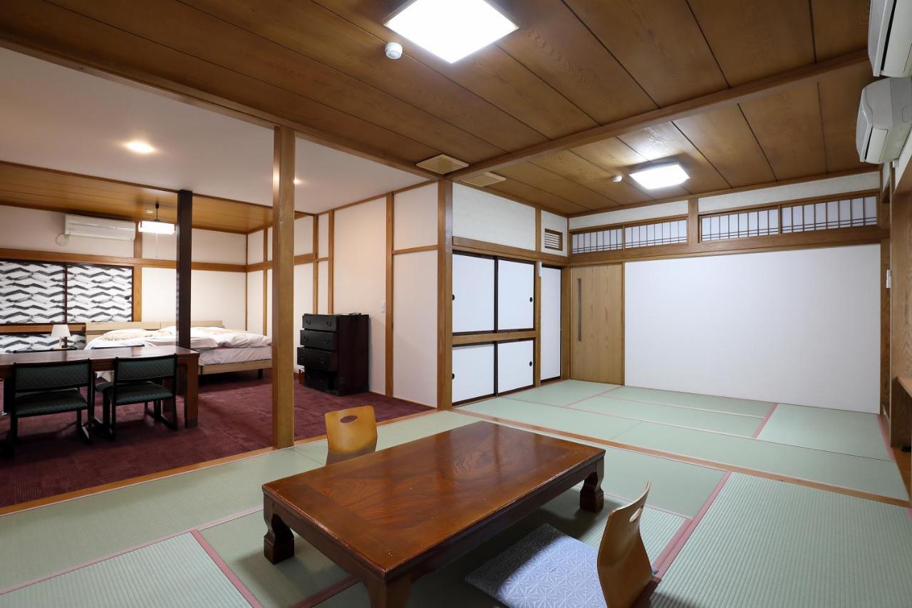 Tsukasaya Ryokan Tsuruoka Eksteriør billede